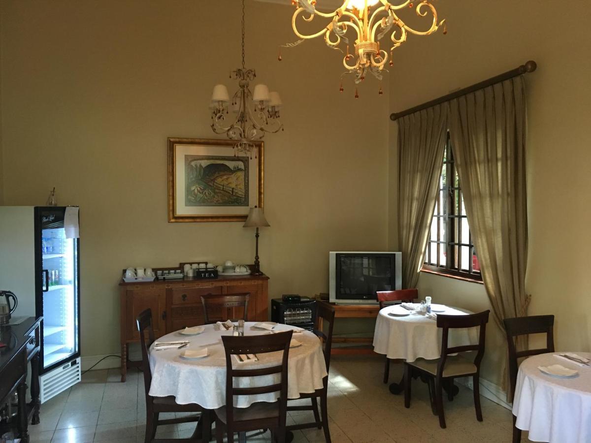 Melville Turret Guesthouse Johannesburg Bagian luar foto