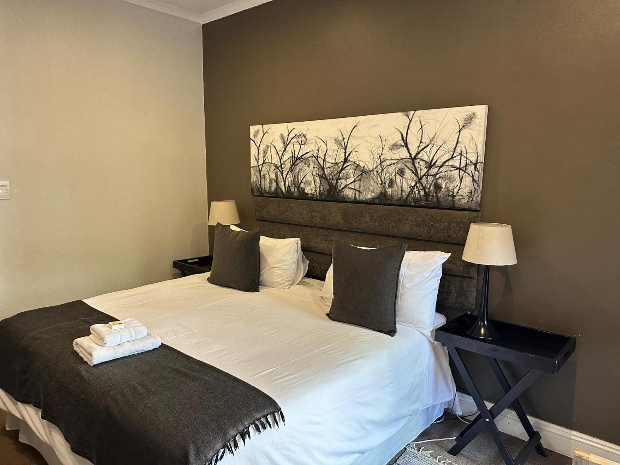 Melville Turret Guesthouse Johannesburg Bagian luar foto