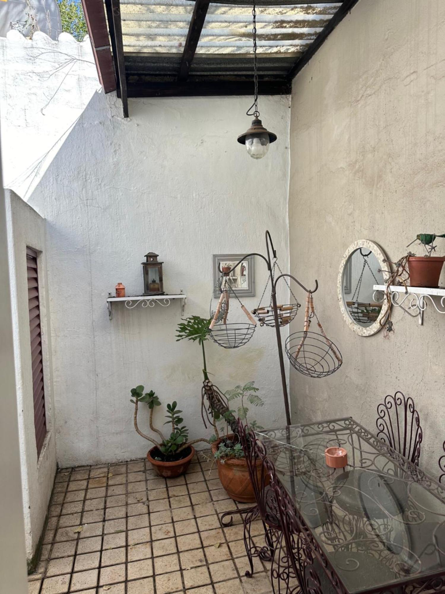 Melville Turret Guesthouse Johannesburg Bagian luar foto