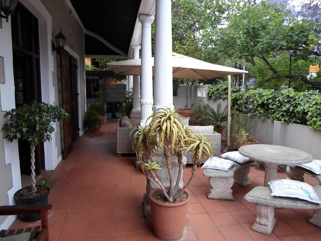 Melville Turret Guesthouse Johannesburg Bagian luar foto