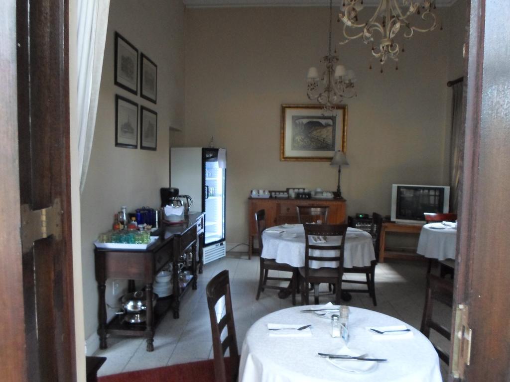 Melville Turret Guesthouse Johannesburg Bagian luar foto