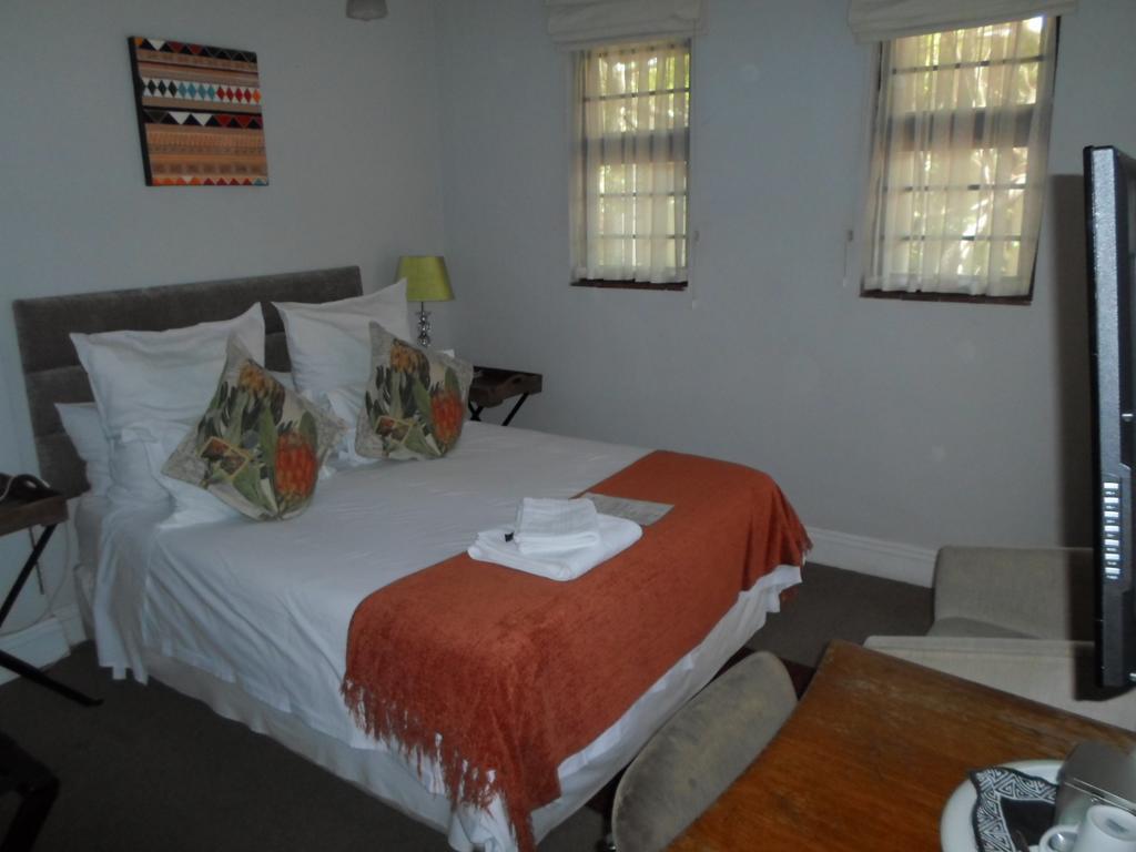 Melville Turret Guesthouse Johannesburg Bagian luar foto